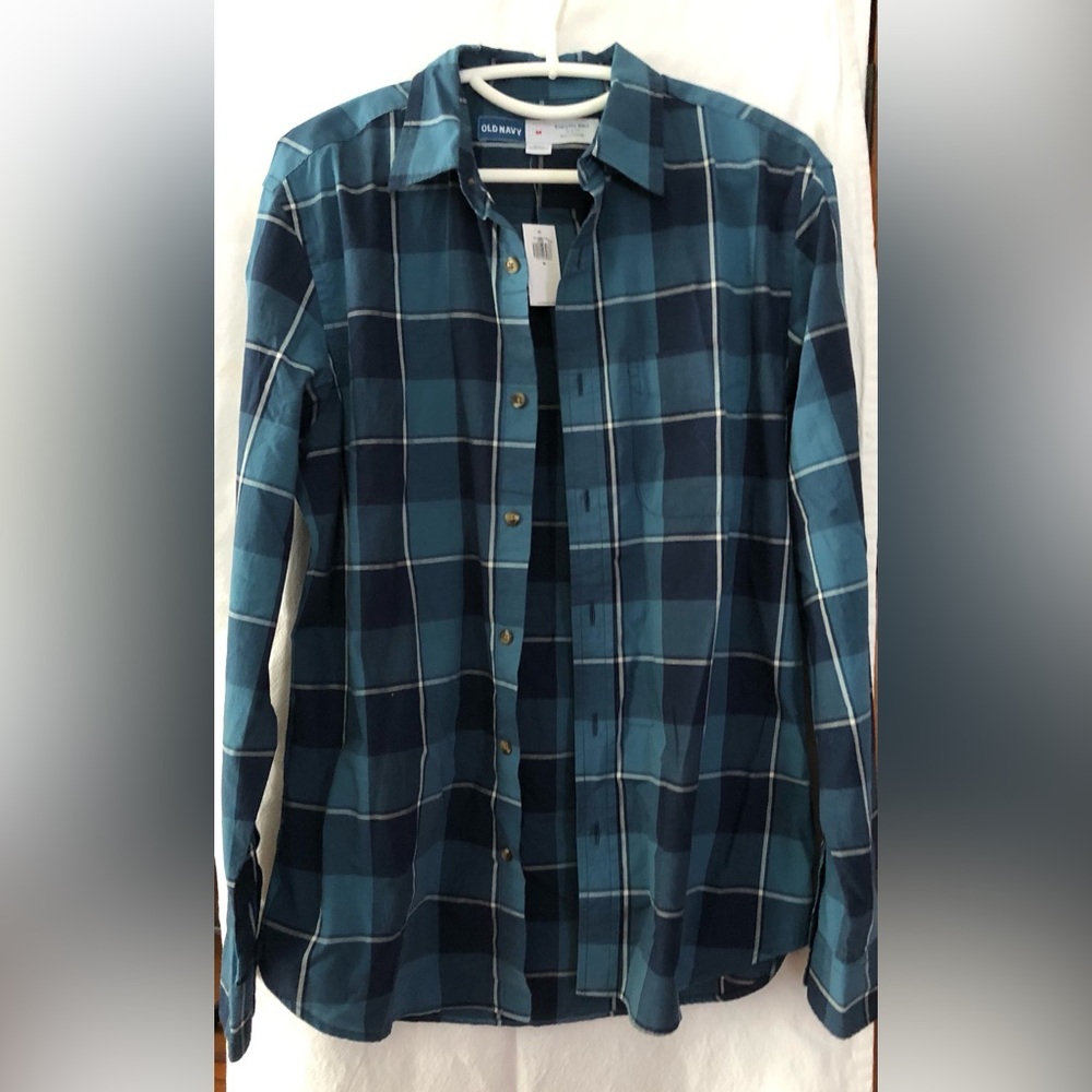 Old Navy Men’s shirt, medium